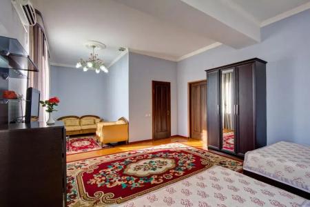 King House - 3