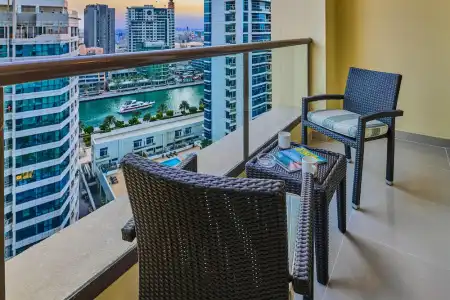 Ramada & Suites by Wyndham Dubai JBR - 74