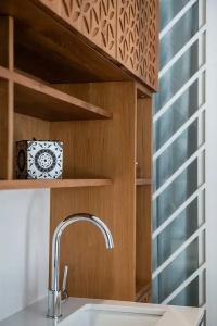 Nyx Chic Manor - 129