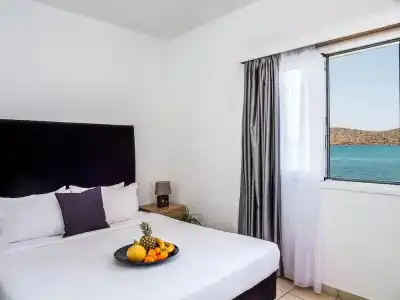 Elounda Alikes Suites & Studios - 39