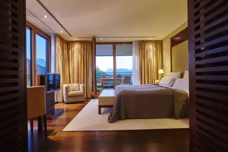 Kempinski - 104