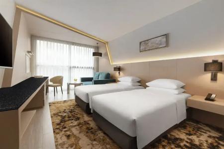 Hyatt Place Bangkok Sukhumvit 1 - 33