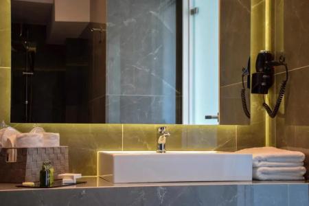 24K Athena Suites - 54