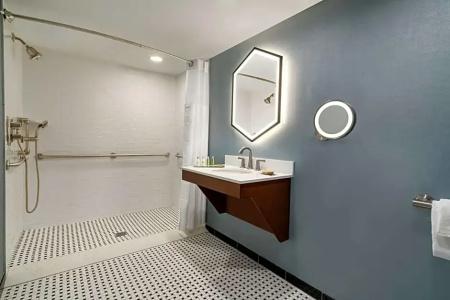DoubleTree by Hilton Ocean City Oceanfront - 111