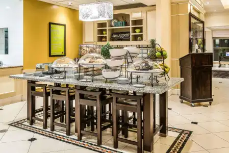 Hilton Garden Inn Florence - 20