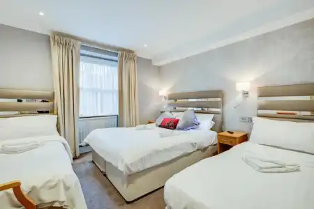 Admiral at Park Avenue - 50