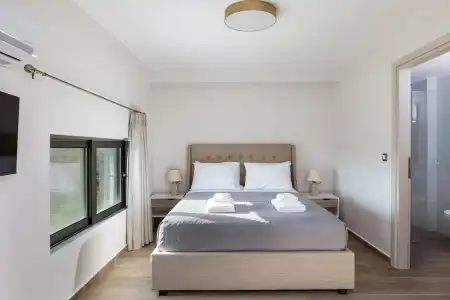 Aurora Apartments - 5