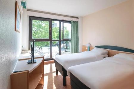 B&B Rouen Centre Rive Gauche - 51