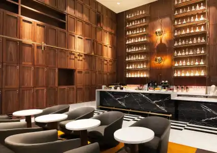 Sheraton Grand Los Angeles - 15