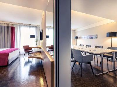 Premier Inn Heilbronn City Centre - 30