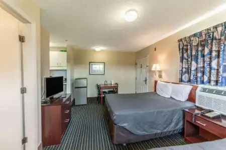 Motel 6 Greensboro, NC - I-40 - 57