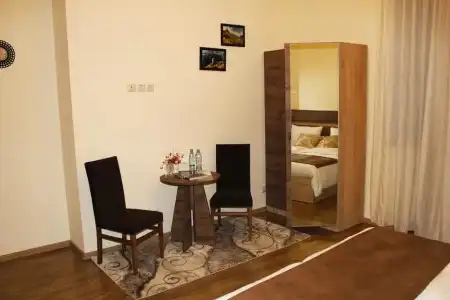 Guest House - MK - 15
