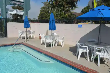 Welcome Inn on Colorado Blvd - 18