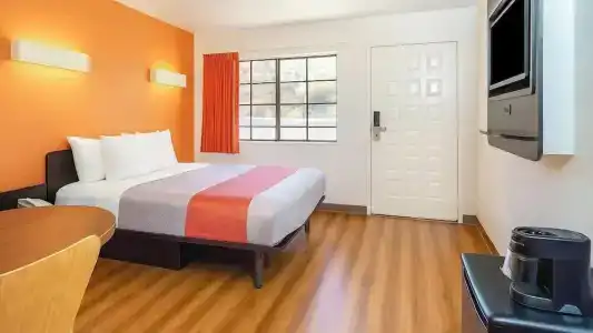Motel 6 Carlsbad, CA Beach - 43