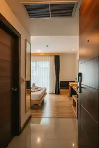 iCheck inn Central Patong - 50