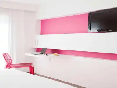 ibis Styles Menton Centre - 15