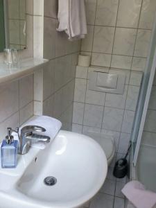 Hotel-Pension Funk - 8