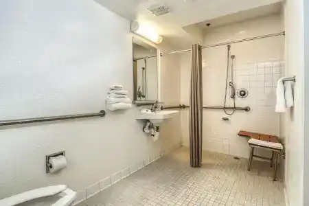 Motel 6 Carlsbad, CA Beach - 32