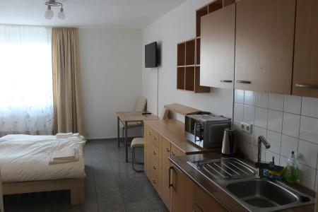 Lipp Apartments - 5