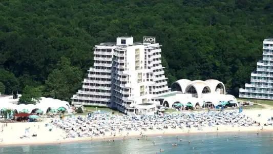 Nona - 13