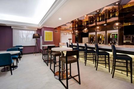 Hampton Inn NY-JFK - 23