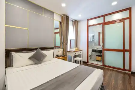Emerald Central - 22