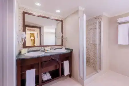 Crowne Plaza Antalya - 79