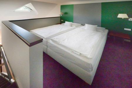 Schloss Eckberg - 51