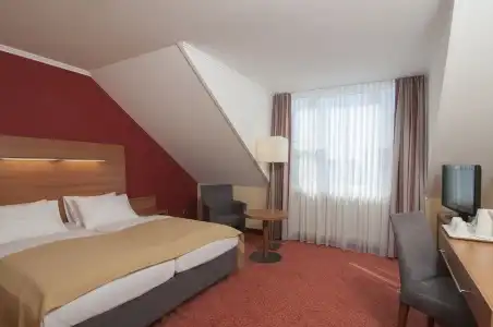 Holiday Inn Munich-Unterhaching by IHG - 4