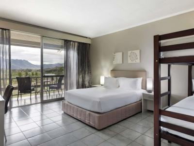 Ratsun Nadi Airport Apartment - 1
