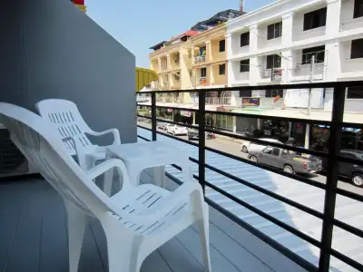 Tiya House Rooms & Cafe - 14