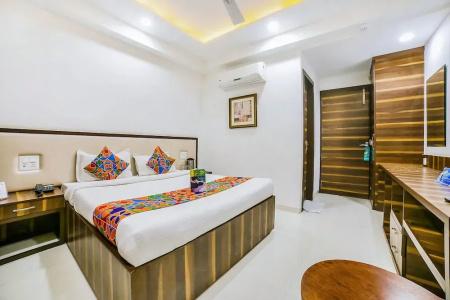 FabPrime Sapphire Inn - 40