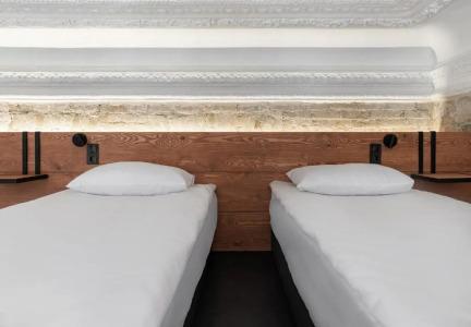 Globe Runner Rooms & Dorms - 94