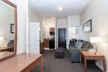 Sandmans & Suites Calgary West - 55