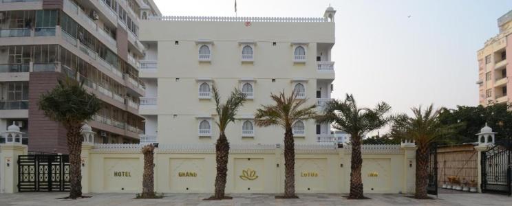 Grand Lotus Inn - 32