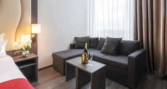 PLAZA Premium Almere - 54