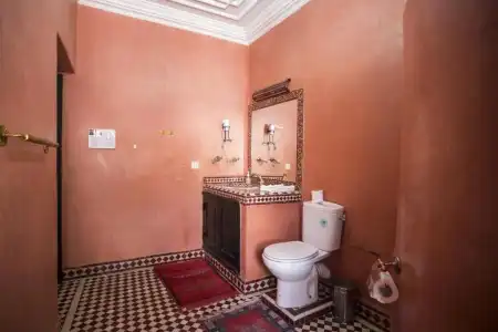 Riad Losra - 48