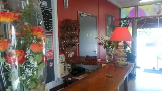 Hôtel Les Rosiers - 12