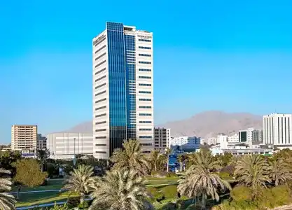DoubleTree by Hilton - 42