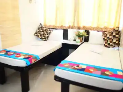 Woodstock Hostel - 4