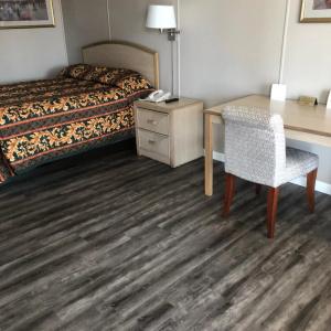 Red Carpet Inn - Louisville - 2