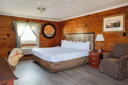 Senator Inn & Spa - 81