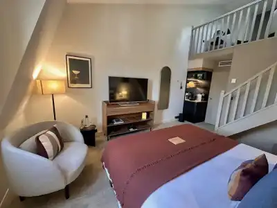 Cèdre Beaune, A Beauvallon & Spa - 69