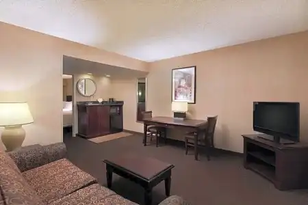 Embassy Suites Lubbock - 31