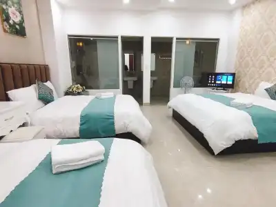 Ngan Pho Studio & - 38