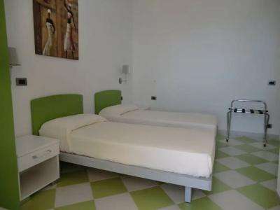 B&B Mediterraneo Mare e Sole - 38