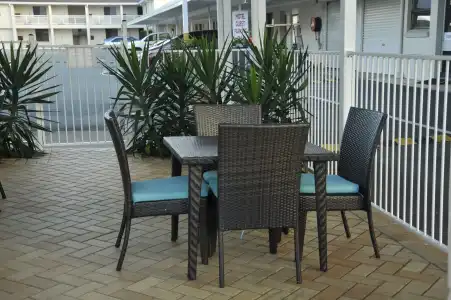 Sunnybank Star & Apartments - 17