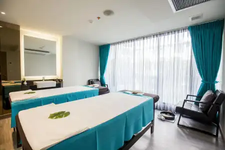 Cross Vibe Bangkok Sukhumvit - 19