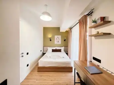 Motives Inn - 53