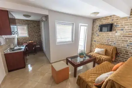 Contessa Apartments - 23